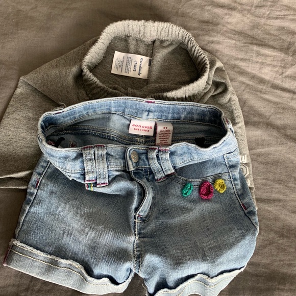 2 Pair 3T Girl Shorts Sonoma Life & Garanimals GUC - Picture 3 of 3